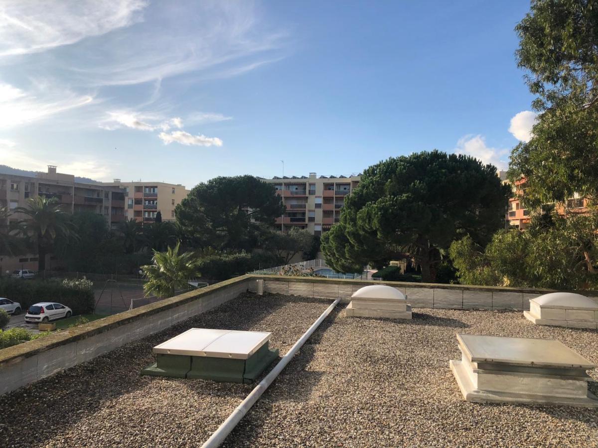 La Cle -Climatisation - Parking Prive - Ideale - Professionnels - Familles - Amis Hyeres Luaran gambar